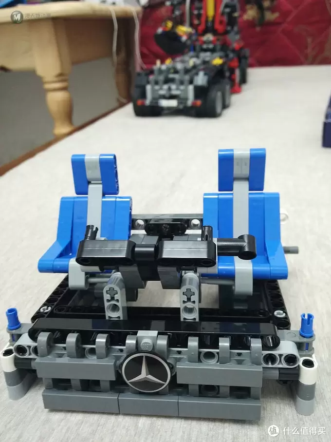 入坑进行式——LEGO 乐高 Technic 系列 42043 奔驰卡车