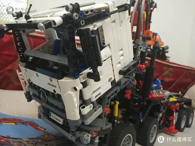 入坑进行式——LEGO 乐高 Technic 系列 42043 奔驰卡车