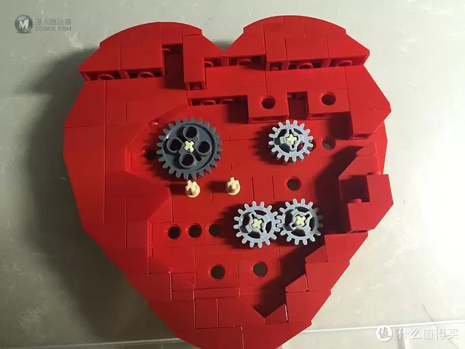 #原创新人#年年花相似，今岁礼不同—特别的情人节礼物Lego MOC Clockwork Heart为你心动