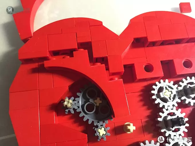 #原创新人#年年花相似，今岁礼不同—特别的情人节礼物Lego MOC Clockwork Heart为你心动