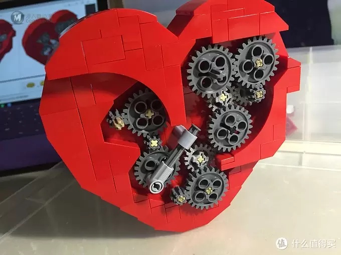 #原创新人#年年花相似，今岁礼不同—特别的情人节礼物Lego MOC Clockwork Heart为你心动