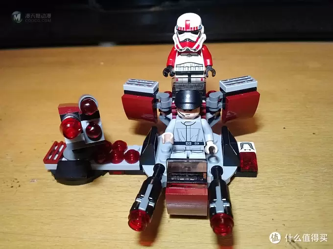 战斗堡垒火力强劲：LEGO 乐高 SX 75134 银河帝国战斗套装