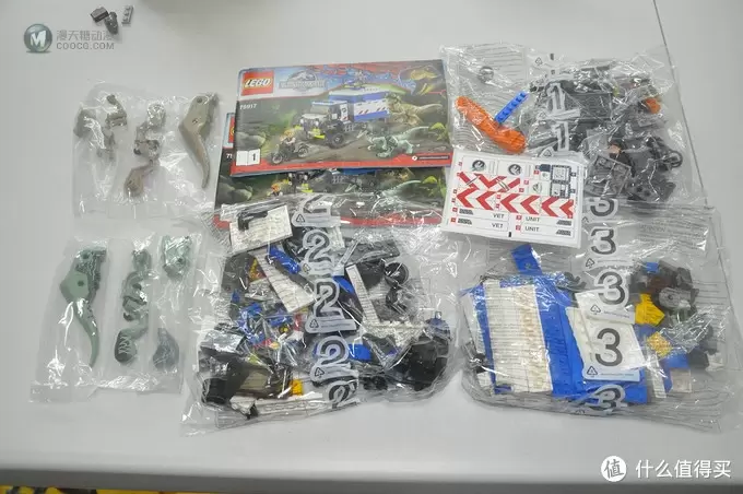 单反毁一生，LEGO穷三代 篇七十八：LEGO 乐高 Jurassic World 侏罗纪世界系列 75917 迅猛龙暴走