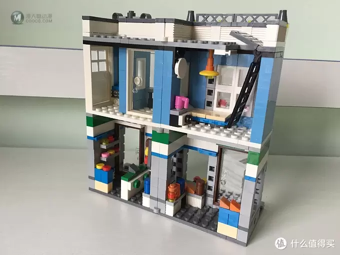 MOC其实也可以很简单好玩 篇六：我的小镇街景系列：全家便利店——LEGO 乐高 CITY 城市组