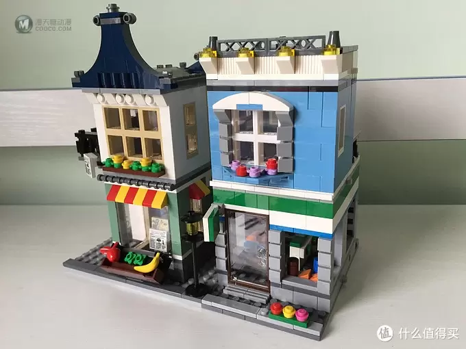 MOC其实也可以很简单好玩 篇六：我的小镇街景系列：全家便利店——LEGO 乐高 CITY 城市组