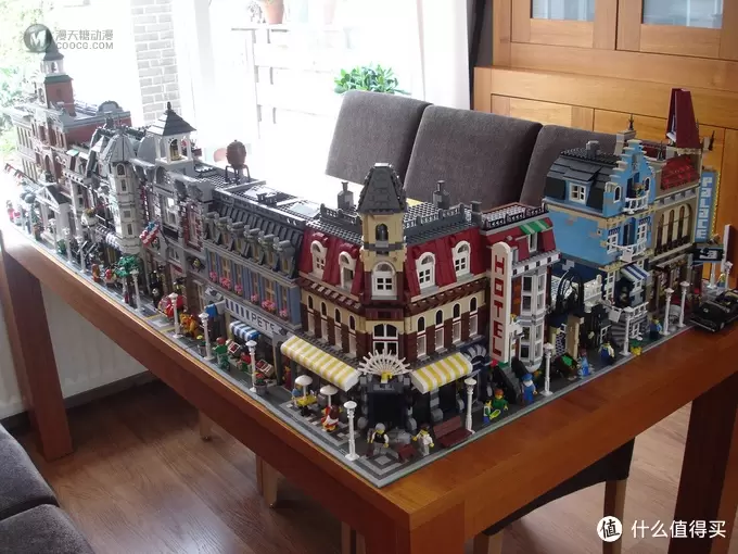 MOC其实也可以很简单好玩 篇六：我的小镇街景系列：全家便利店——LEGO 乐高 CITY 城市组