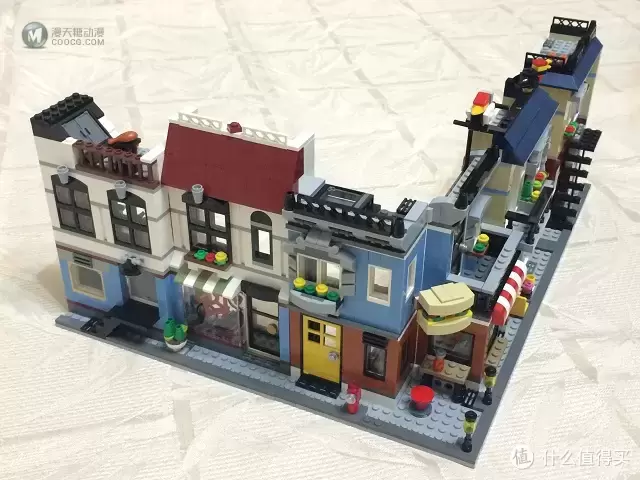 MOC其实也可以很简单好玩 篇六：我的小镇街景系列：全家便利店——LEGO 乐高 CITY 城市组