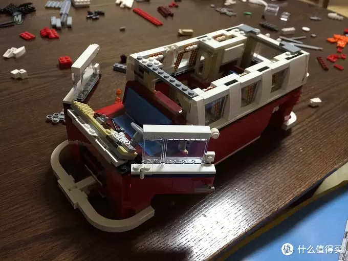 我的第一台大众：LEGO 10220 Volkswagen 大众T1 野营车