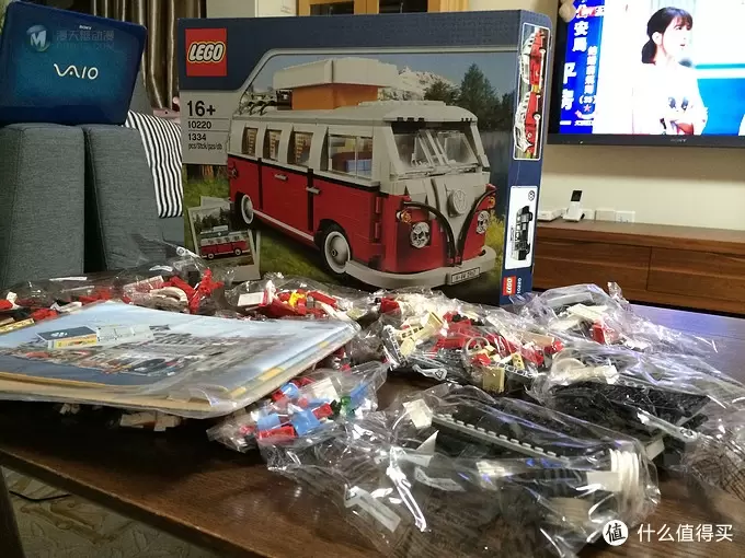 我的第一台大众：LEGO 10220 Volkswagen 大众T1 野营车