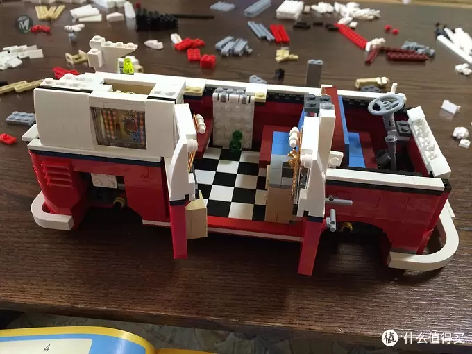 我的第一台大众：LEGO 10220 Volkswagen 大众T1 野营车