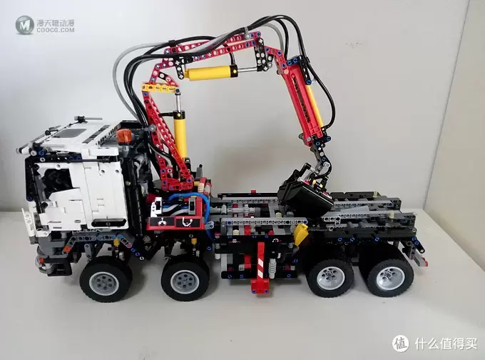 霸气的2015年科技旗舰：LEGO 乐高 42043 奔驰3245卡车 组装及晒单 附香港现时点乐高购买小记