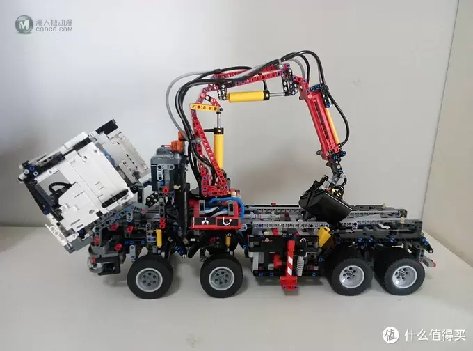 霸气的2015年科技旗舰：LEGO 乐高 42043 奔驰3245卡车 组装及晒单 附香港现时点乐高购买小记