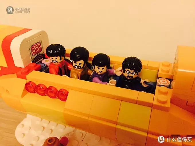 自带BGM的乐高——全程哼曲儿拼搭 LEGO 乐高 21306 披头士黄色潜水艇