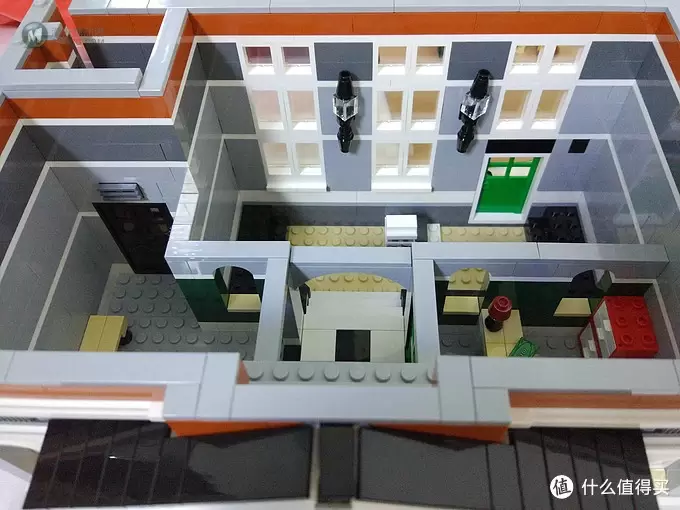 佳佳贤的乐高坑 篇三：绝版后的美好——LEGO 乐高 Creator 街景系列 10224 Town Hall 市政厅