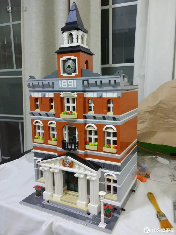 佳佳贤的乐高坑 篇三：绝版后的美好——LEGO 乐高 Creator 街景系列 10224 Town Hall 市政厅