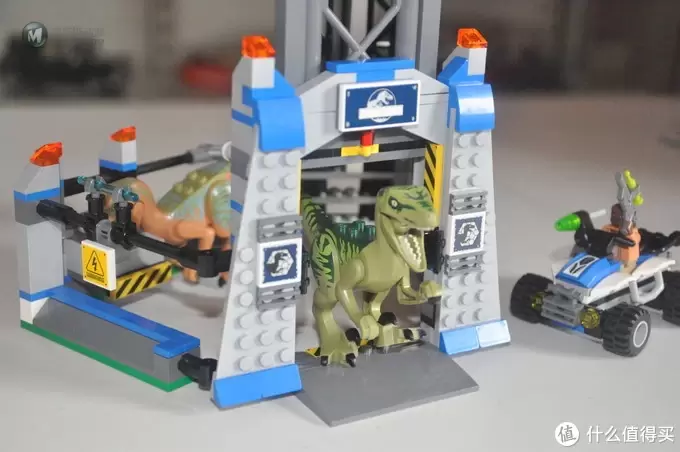 单反毁一生，LEGO穷三代 篇七十四：#本站首晒#LEGO 乐高 Jurassic World 侏罗纪世界系列 75920 迅猛龙逃脱