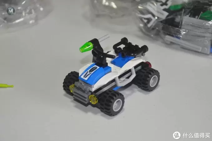 单反毁一生，LEGO穷三代 篇七十四：#本站首晒#LEGO 乐高 Jurassic World 侏罗纪世界系列 75920 迅猛龙逃脱