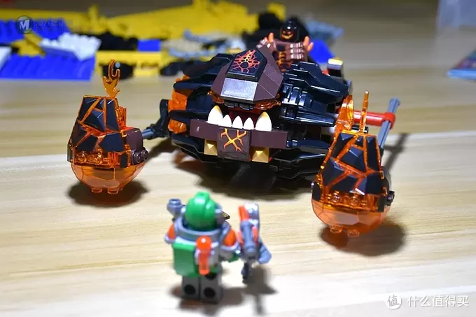 LEGO 乐高 Nexo Knights 篇二：70313 岩炎魔帅的双槌重击车 开箱