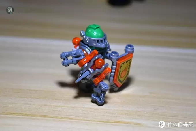 LEGO 乐高 Nexo Knights 篇二：70313 岩炎魔帅的双槌重击车 开箱