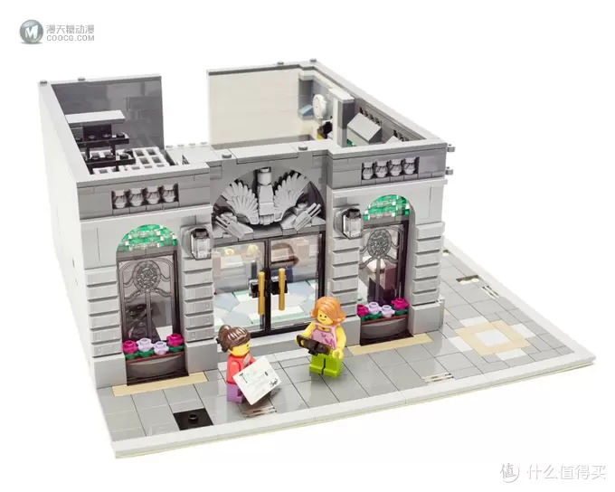 在家开银行： LEGO 乐高 10251 街景系列Brick Bank 砖块银行 简评