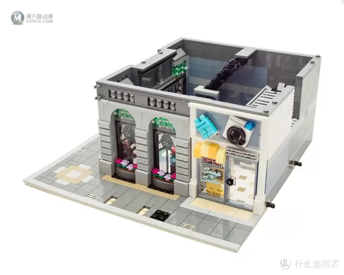 在家开银行： LEGO 乐高 10251 街景系列Brick Bank 砖块银行 简评