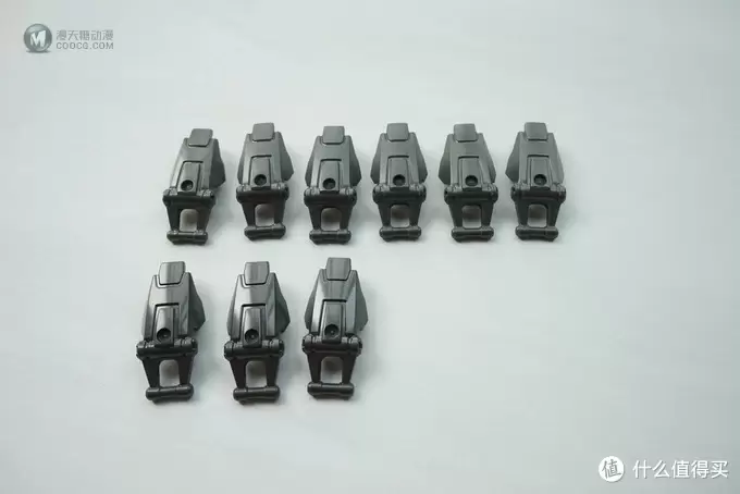 乐高还能这么拼： 复刻 LEGO 乐高 限量版5004590 蝙蝠侠摩托