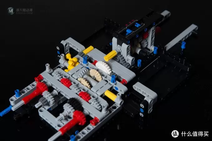 一个大龄少年的乐高之旅 篇九：LEGO 乐高 Technic 42056 保时捷 911 GT3 RS 开箱及变速箱修改方法