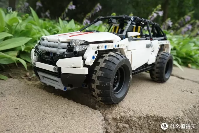 遥控乐高拼拼乐：LEGO 乐高 荒川 Compact CUV