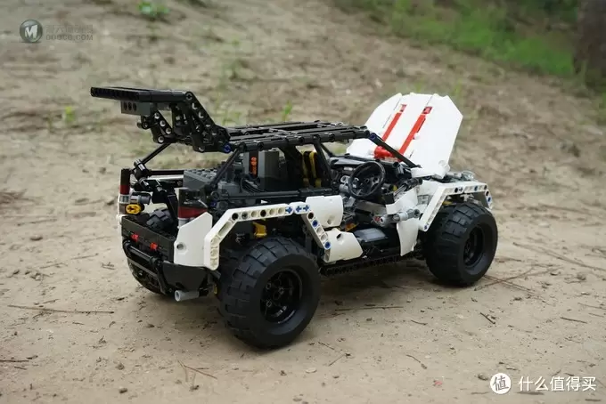 遥控乐高拼拼乐：LEGO 乐高 荒川 Compact CUV