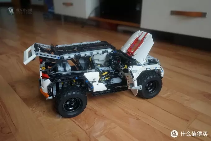 遥控乐高拼拼乐：LEGO 乐高 荒川 Compact CUV