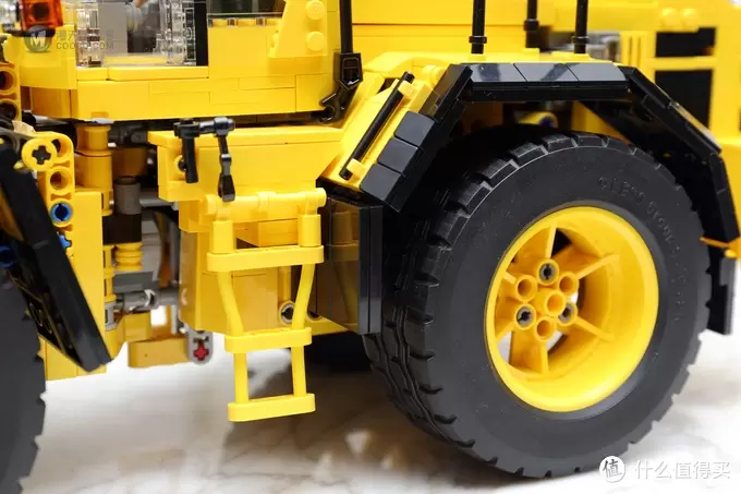 一入LEGO坑似海：感受科技和颗粒结合的魅力，复刻LEGO 乐高 Volvo L250G Wheel Loader