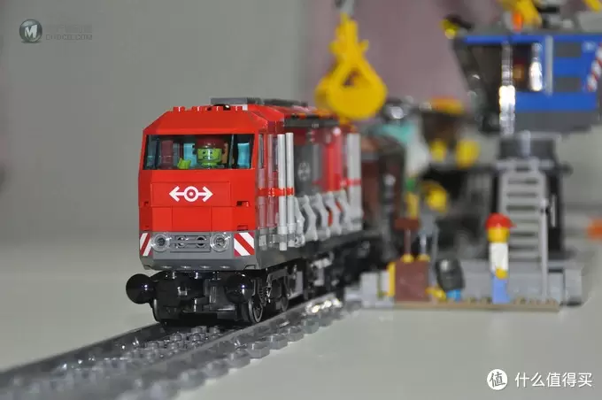 单反毁一生，LEGO穷三代 篇六十七：#本站首晒# LEGO 乐高 城市系列 60098 重载火车