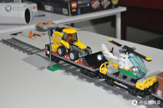 单反毁一生，LEGO穷三代 篇六十七：#本站首晒# LEGO 乐高 城市系列 60098 重载火车