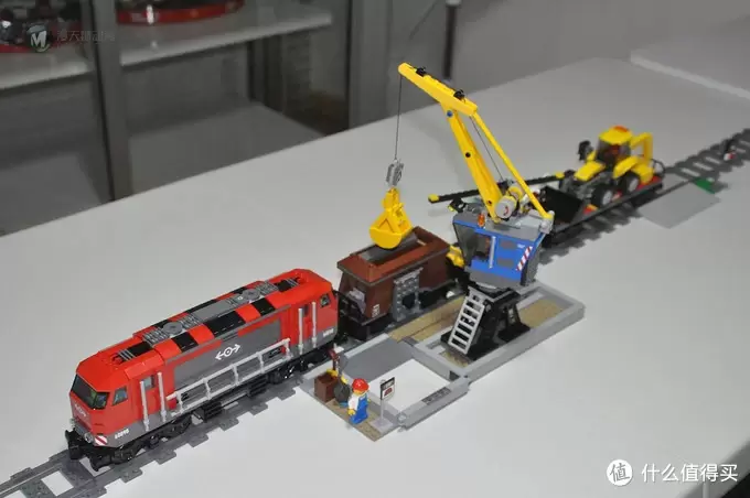 单反毁一生，LEGO穷三代 篇六十七：#本站首晒# LEGO 乐高 城市系列 60098 重载火车