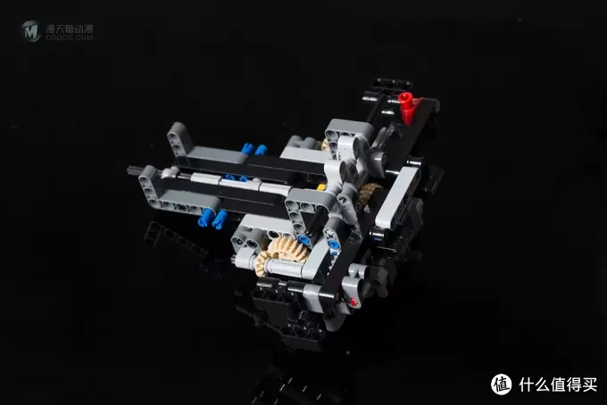 一个大龄少年的乐高之旅 篇六：乐高 LEGO 42043 MOC-4946 Mercedes Benz Zetros拼装过程分享