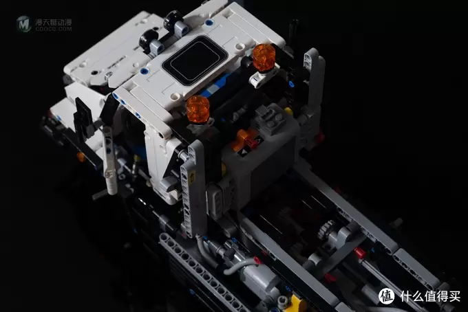 一个大龄少年的乐高之旅 篇六：乐高 LEGO 42043 MOC-4946 Mercedes Benz Zetros拼装过程分享