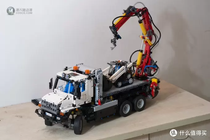 一个大龄少年的乐高之旅 篇六：乐高 LEGO 42043 MOC-4946 Mercedes Benz Zetros拼装过程分享