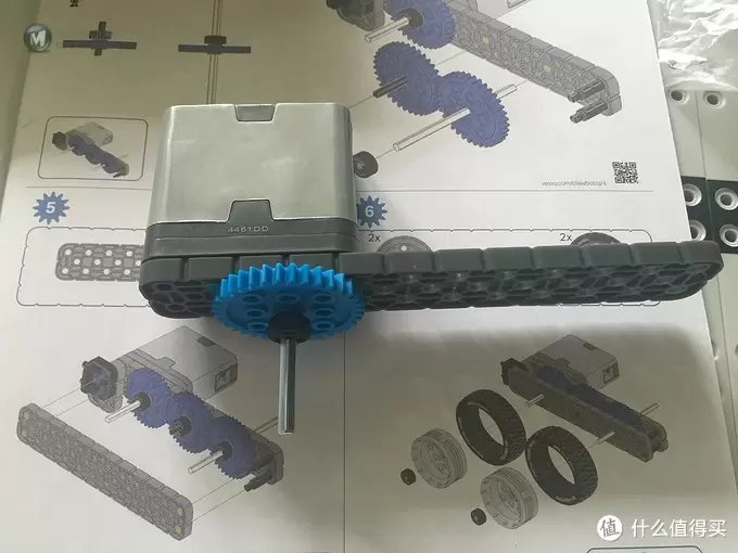 最后比赛场地部分：LEGO乐高 EV3 VEX IQ机器人套件简单开箱