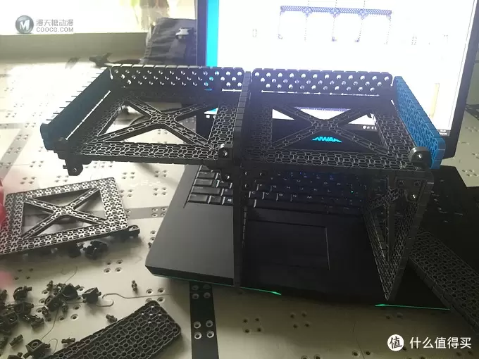 最后比赛场地部分：LEGO乐高 EV3 VEX IQ机器人套件简单开箱