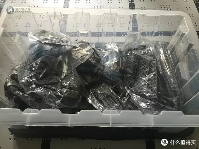 最后比赛场地部分：LEGO乐高 EV3 VEX IQ机器人套件简单开箱