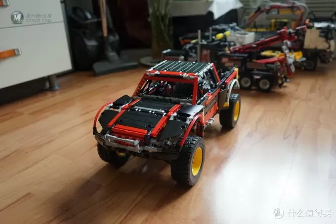 遥控乐高拼拼乐 — 复刻 Lego 乐高 荒川 Baja Trophy Truck 越野卡车