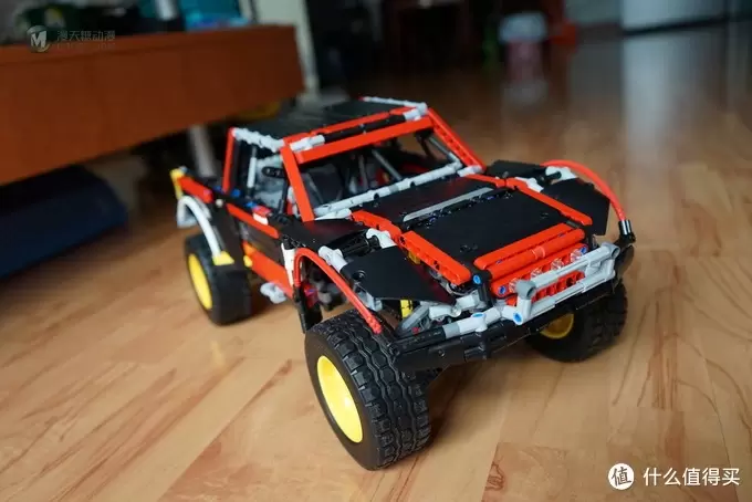 遥控乐高拼拼乐 — 复刻 Lego 乐高 荒川 Baja Trophy Truck 越野卡车