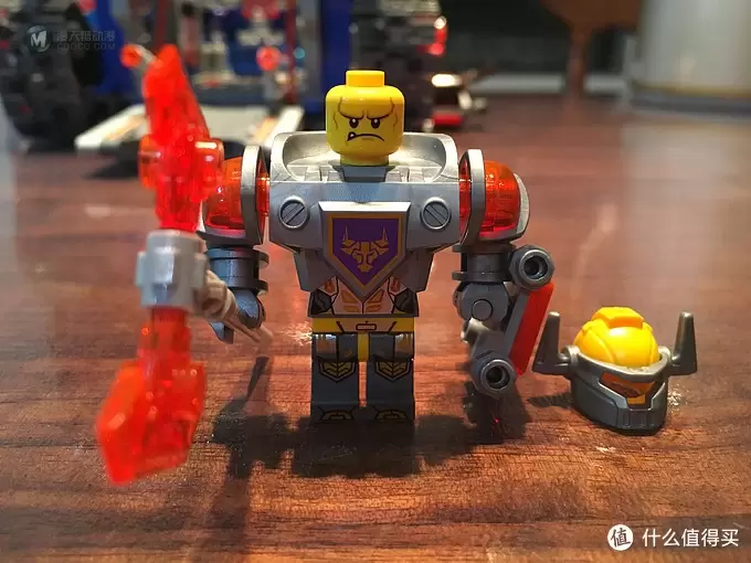 科技与中古系列的完美结合-LEGO 乐高 Nexo Knights系列 篇一：70317 The Fortrex 移动堡垒