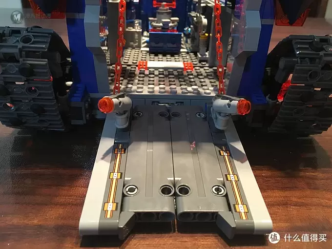 科技与中古系列的完美结合-LEGO 乐高 Nexo Knights系列 篇一：70317 The Fortrex 移动堡垒