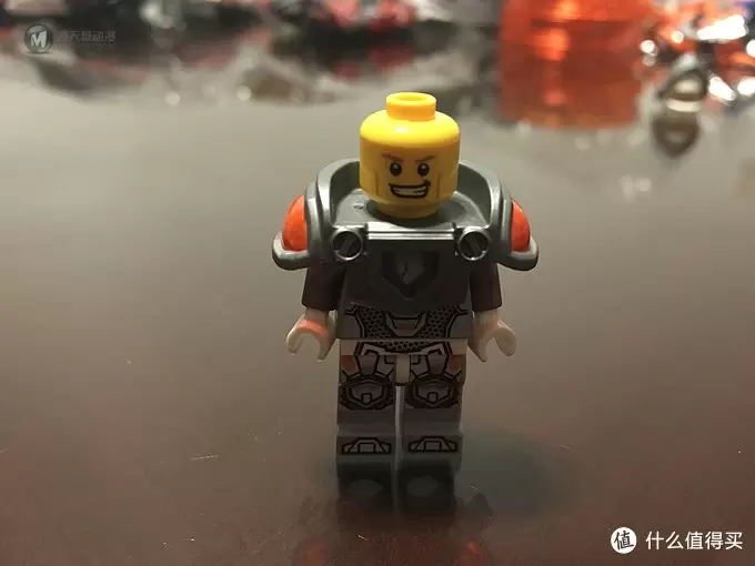 科技与中古系列的完美结合-LEGO 乐高 Nexo Knights 系列 篇二：70316 Jestro's Evil Mobile 小丑的邪恶战车