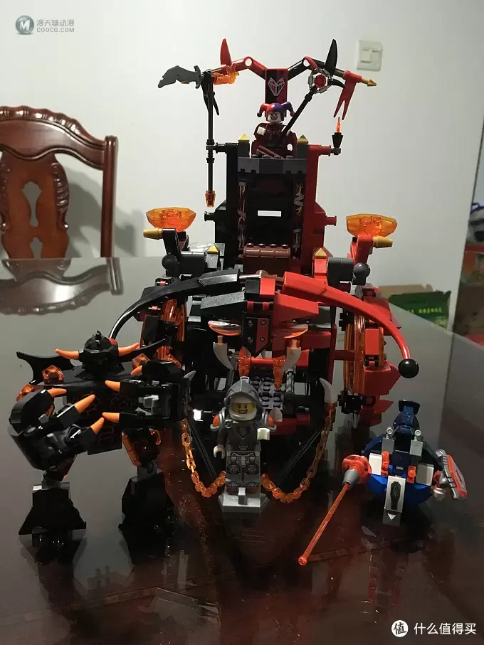 科技与中古系列的完美结合-LEGO 乐高 Nexo Knights 系列 篇二：70316 Jestro's Evil Mobile 小丑的邪恶战车