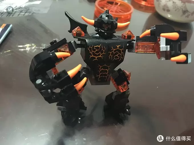 科技与中古系列的完美结合-LEGO 乐高 Nexo Knights 系列 篇二：70316 Jestro's Evil Mobile 小丑的邪恶战车