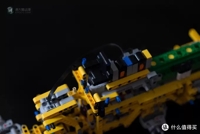 一个大龄少年的乐高之旅 篇五：LEGO 乐高 42030 机械组  Technic Volvo L350F 轮式装载机 A、B模式开箱