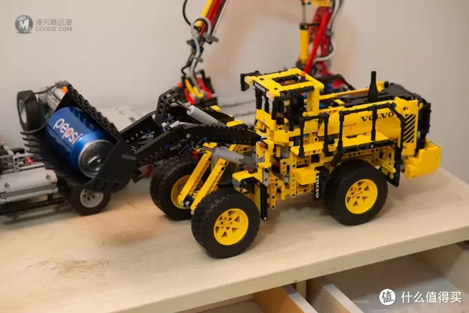 一个大龄少年的乐高之旅 篇五：LEGO 乐高 42030 机械组  Technic Volvo L350F 轮式装载机 A、B模式开箱