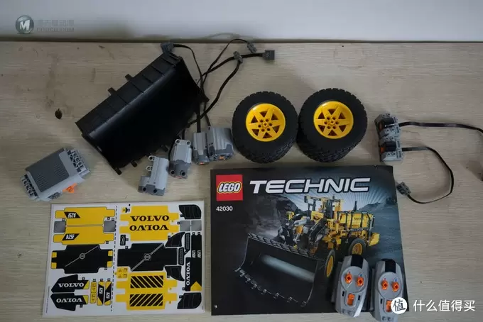 一个大龄少年的乐高之旅 篇五：LEGO 乐高 42030 机械组  Technic Volvo L350F 轮式装载机 A、B模式开箱